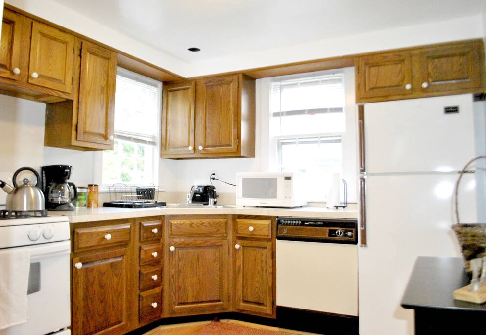 Full kitchen, including coffee, tea, snacks and everything needed if you want to make a meal