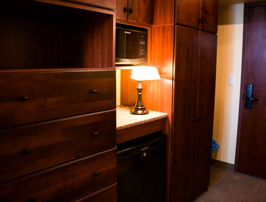 Private fridge/microwave