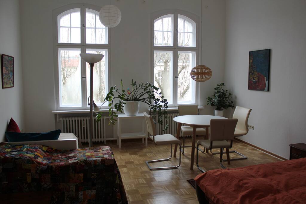 das Zimmer / the room / la chambre