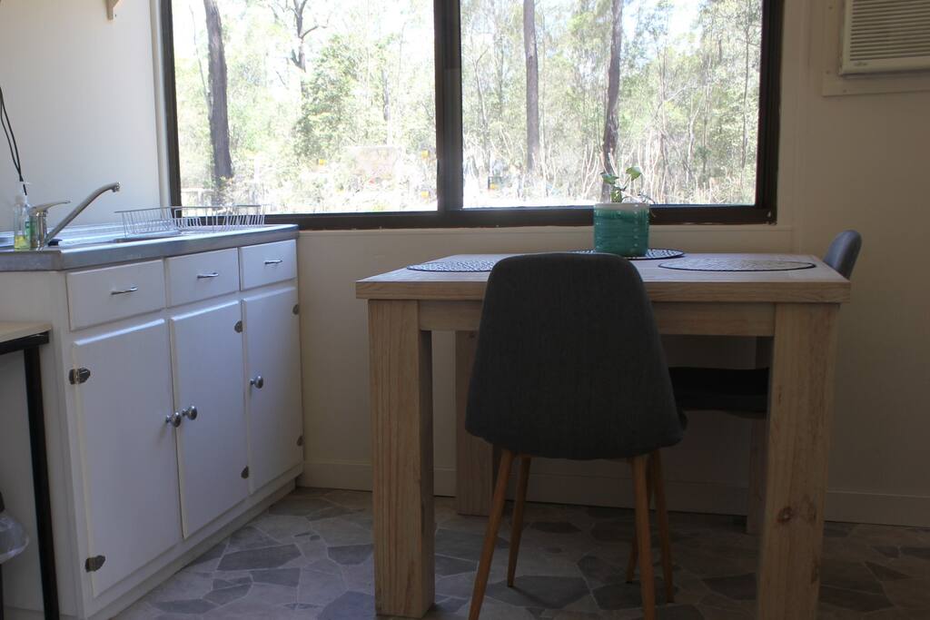 Dining table/Desk