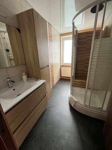 listing_image