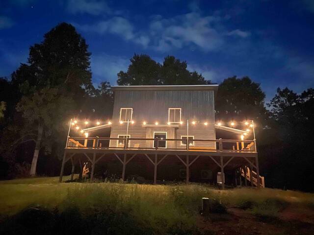 New home with privacy and views gallery image 3