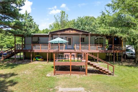 The Brice House at Chillinois River Cabins