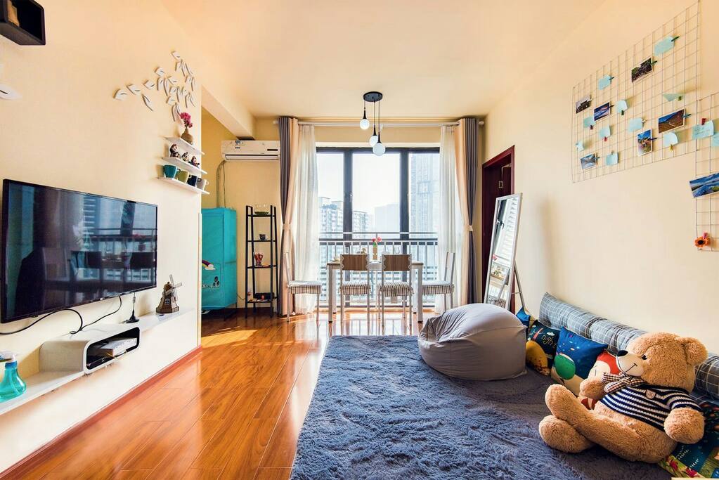 宽敞通透的客厅
living room