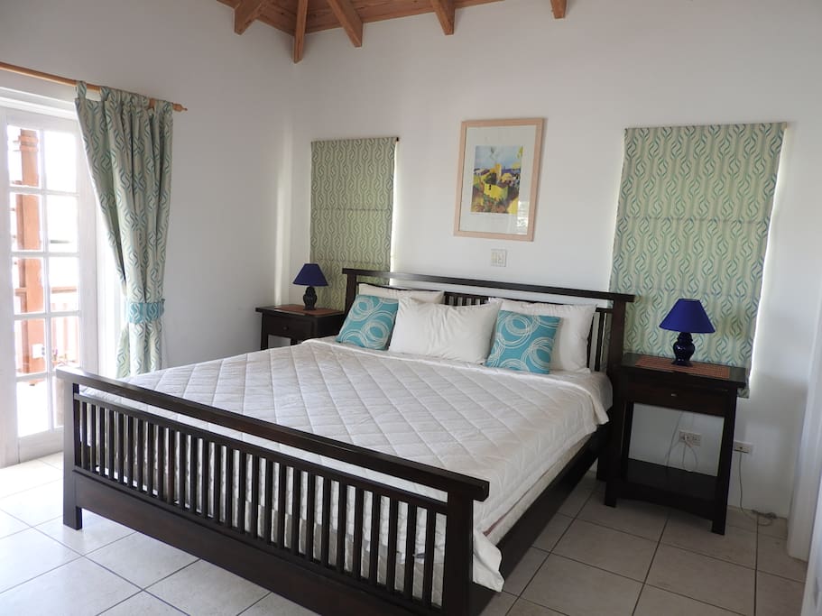Guest bedroom