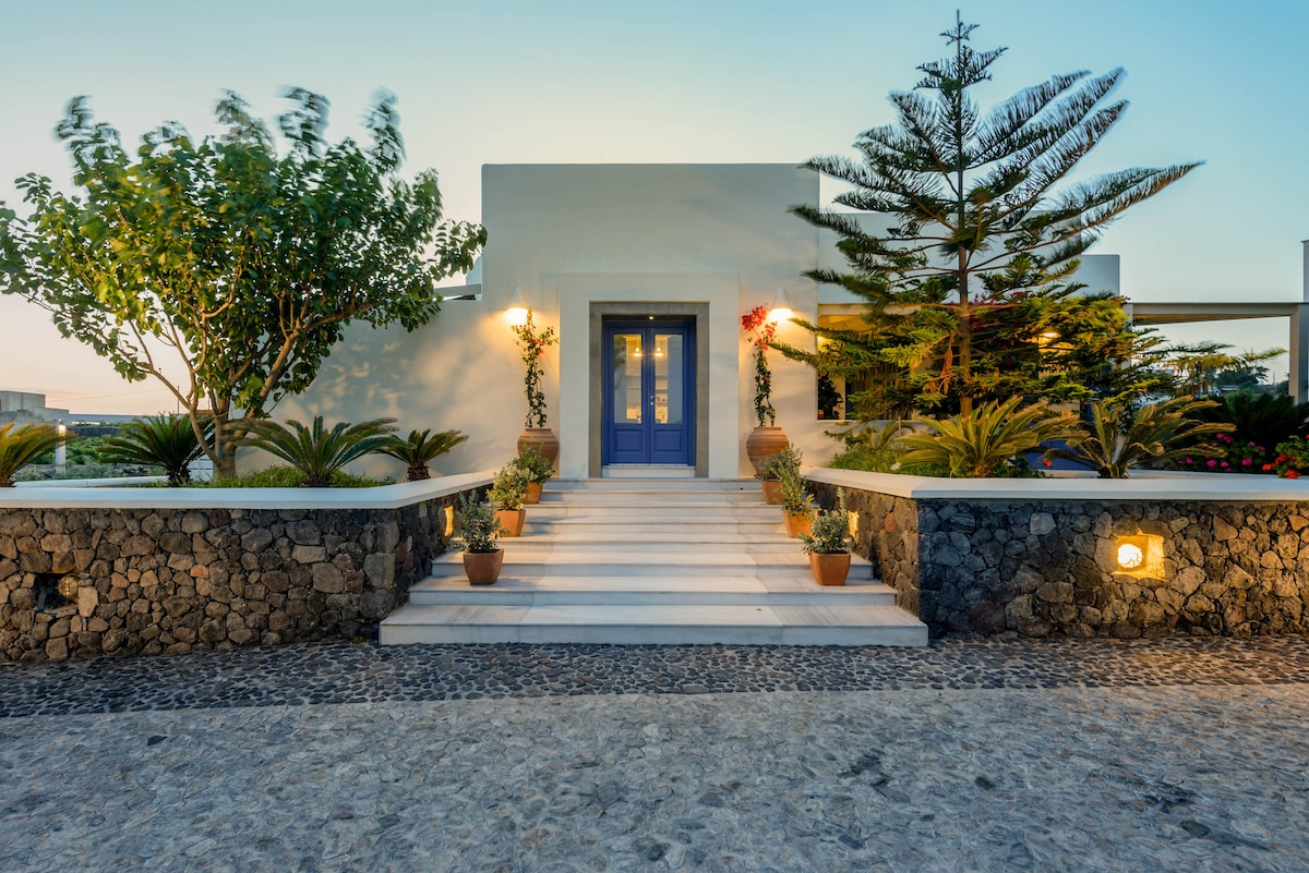 Casa Astra — view 2