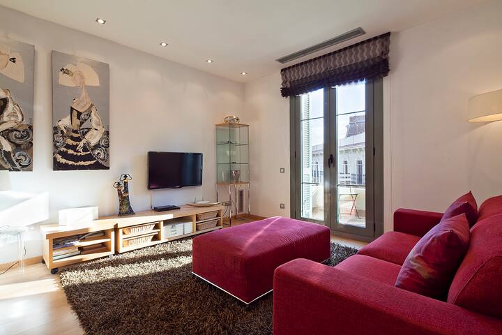 Three bedroom apartment with balcony in Ali Bei gallery image 2