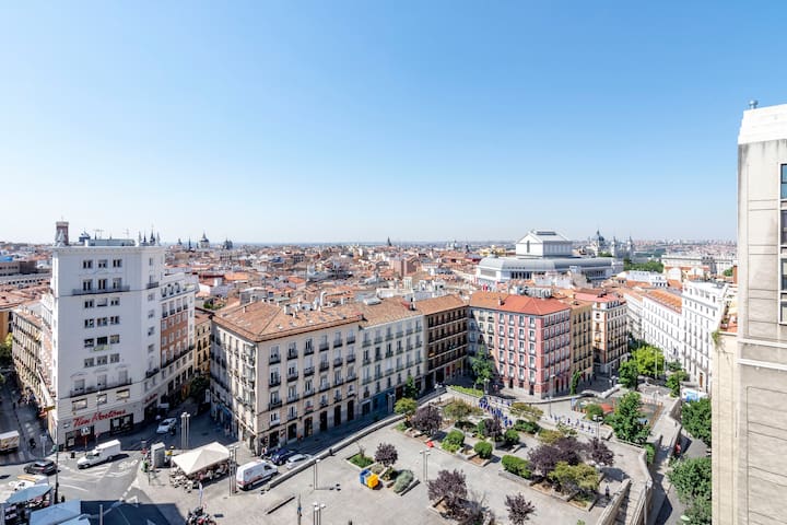 Lovely views Madrid. Gran Via. Callao 2 BD AC
