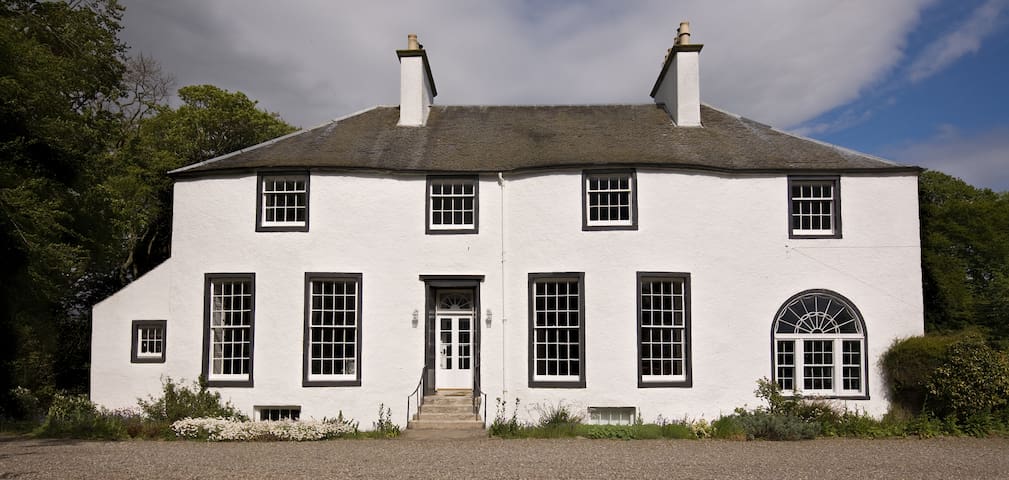 Airbnb Kildrochet House Vacation Rentals Places To Stay