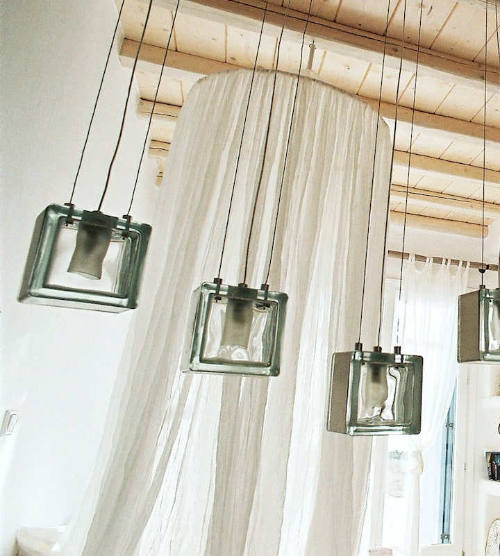 חדר שינה ראשי A, בסגנון מיקוני