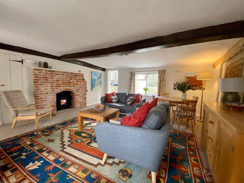 Top Airbnb: Mirabelle Cottage on the Suffolk Coast in East Suffolk