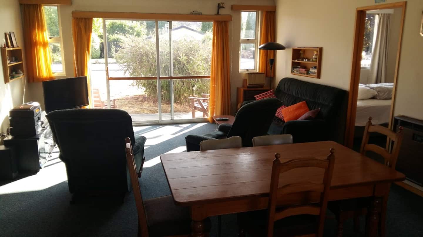 Clydethyme - A Quintessential Kiwi Holiday House. 3