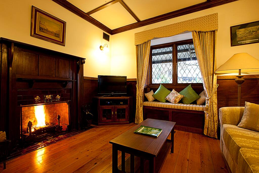 Lounge Room