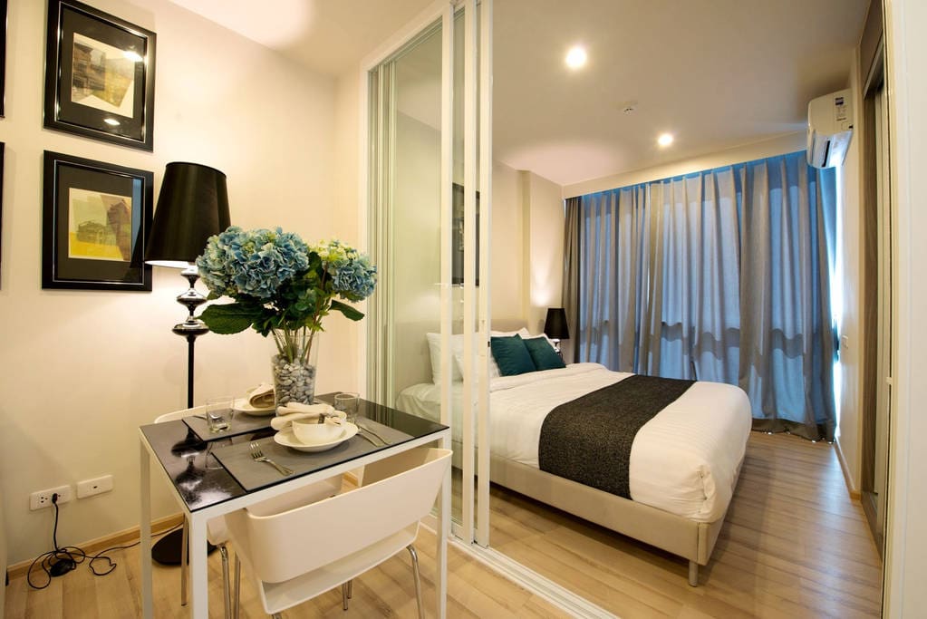 king-size bed