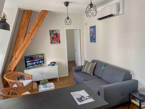 Propriété Airbnb réussie: Elegant studio a stone's throw from Part-Dieu à Lyon