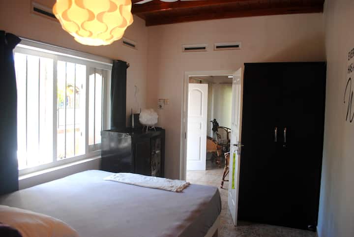 पहला कमरा