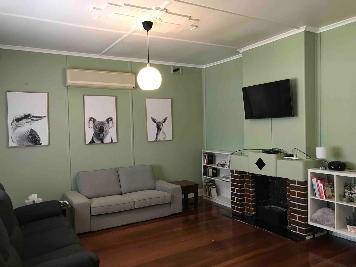 Delightful Sage Cottage Houses for Rent in Tambellup, Western