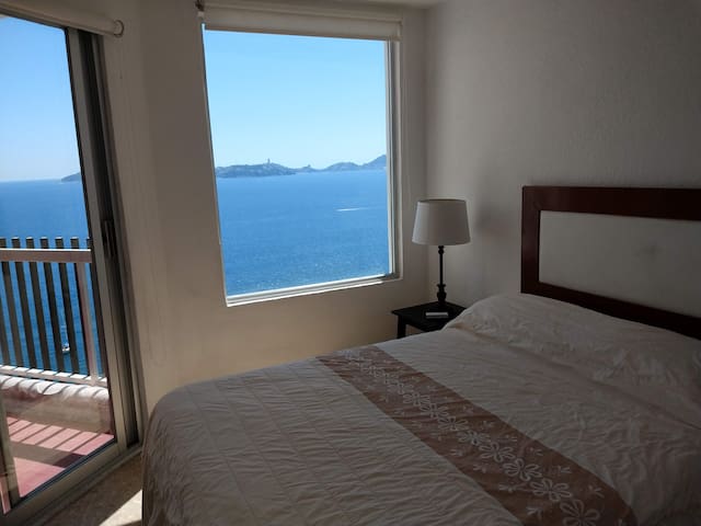 DEPA SOBRE PLAYA y VISTA AL MAR