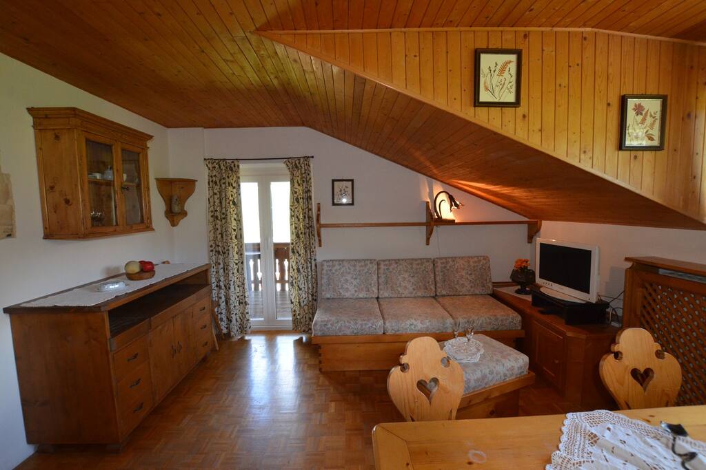 Living/dining room