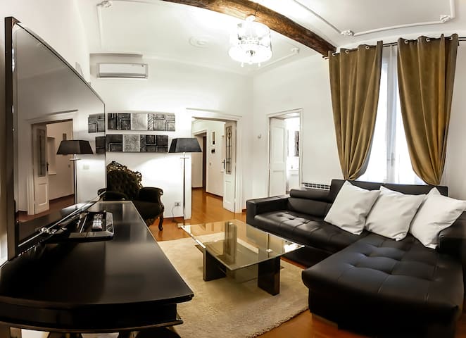 The Banchi – Elegant 3Bdr with an Art deco Twist