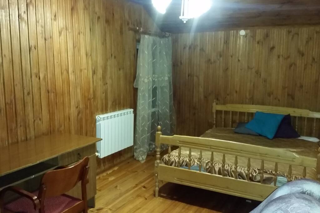 Основная спальня на втором этаже - Main bedroom on the second floor