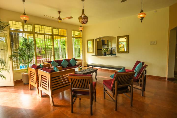 Juhu Beach House Ecr - Chennai
