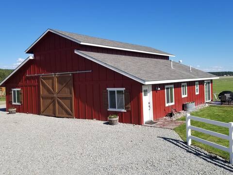Charis Barn Suite