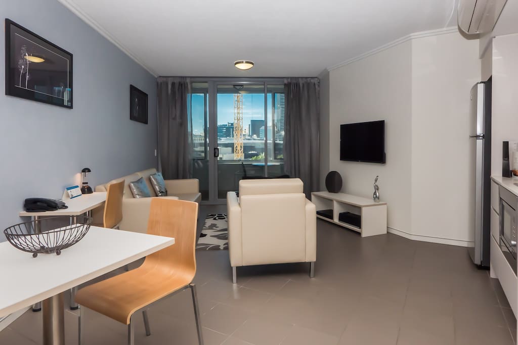 Living/Dining Area
