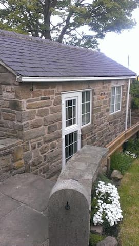 Annex situated next to the woods