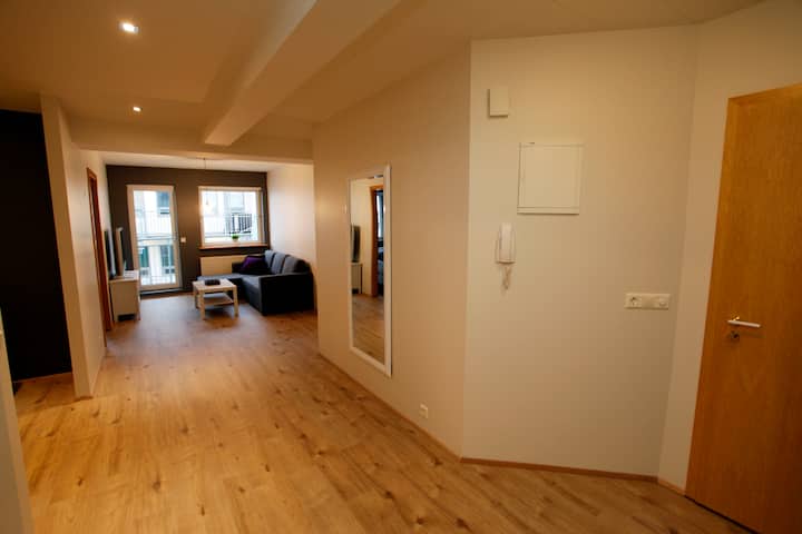 Modern apartment in heart of town