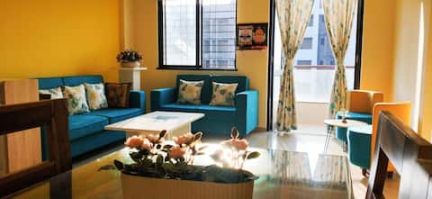 Lavish apartment - families only
