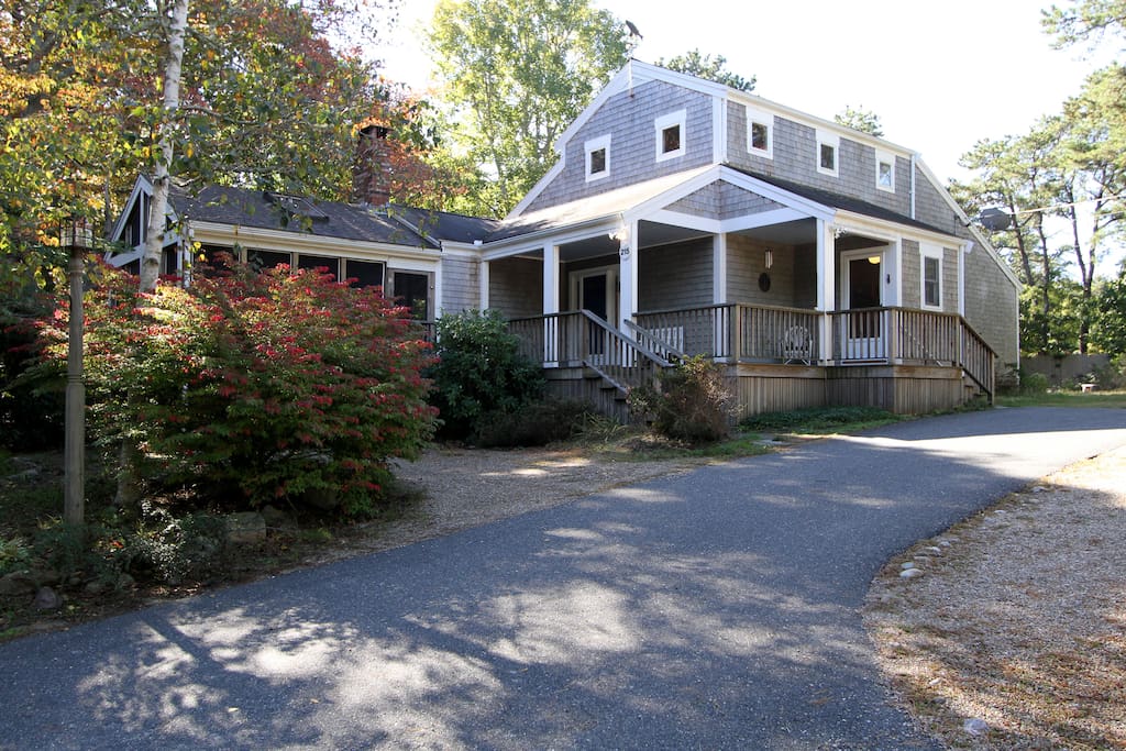 Your classic Cape Cod home, with a new large porch in front!