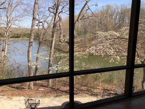 Cabin on the lake- 25 and up Adults Only