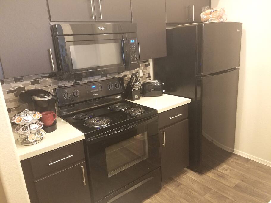 Fully equipped kitchen.