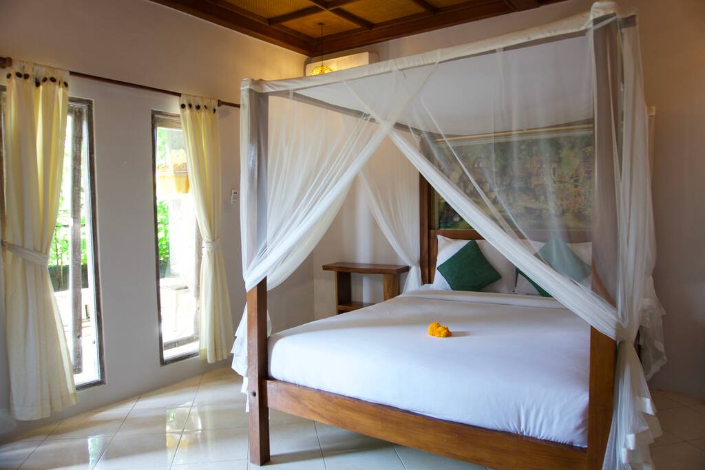 Double bedroom with AC