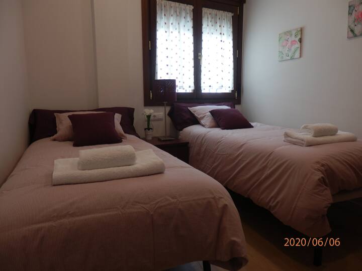 Спалня с 2 90x190 легла