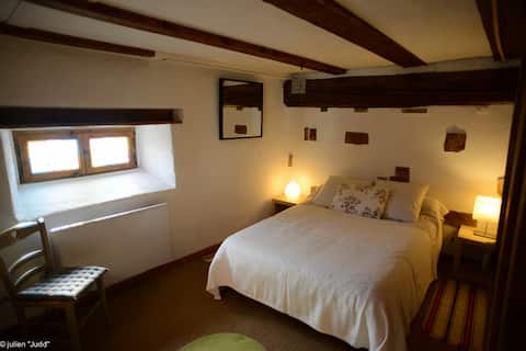 Top performing Airbnb: LA TREILLE furnished tourist accommodation in Turckheim