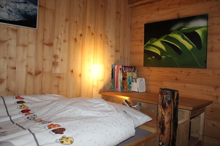 chumba cha kulala cha watoto 2 vitanda no2