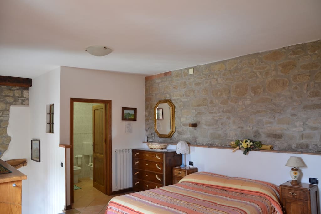 Camera con bagno