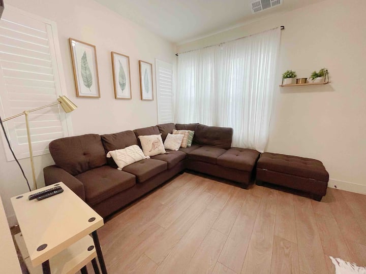 Close Ontario Airport！new！ - Ontario, CA
