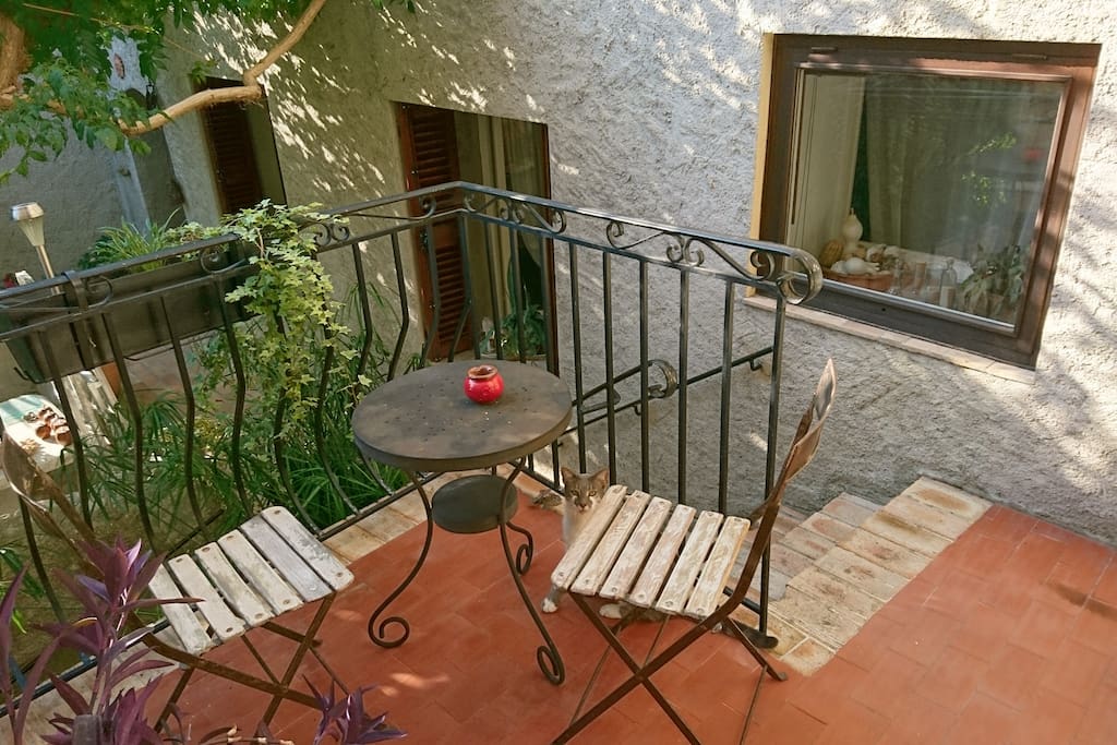 Balcon entrée.