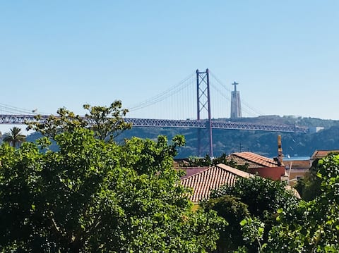 Top performing Airbnb: Belem Aloja -The Great View with a Great Apartment in Alcântara