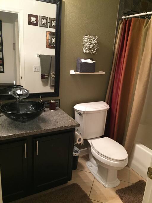 2nd Bathroom