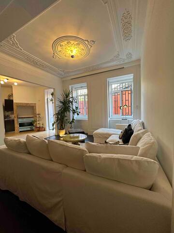 Grand Apartment, Full of Chic Flair in Hip Anjos gallery image 5