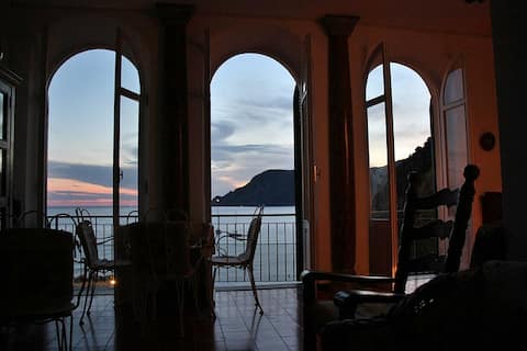 Villa Il Conventino delle 5 Terre Seaview AC & Wi-Fi