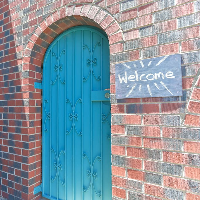 Welcome to Cosy, Coolbellup Cottage