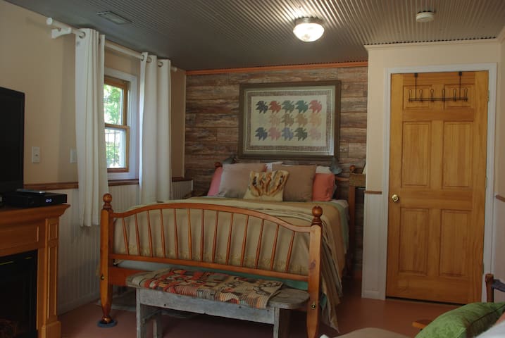 Maplewood of Interlochen