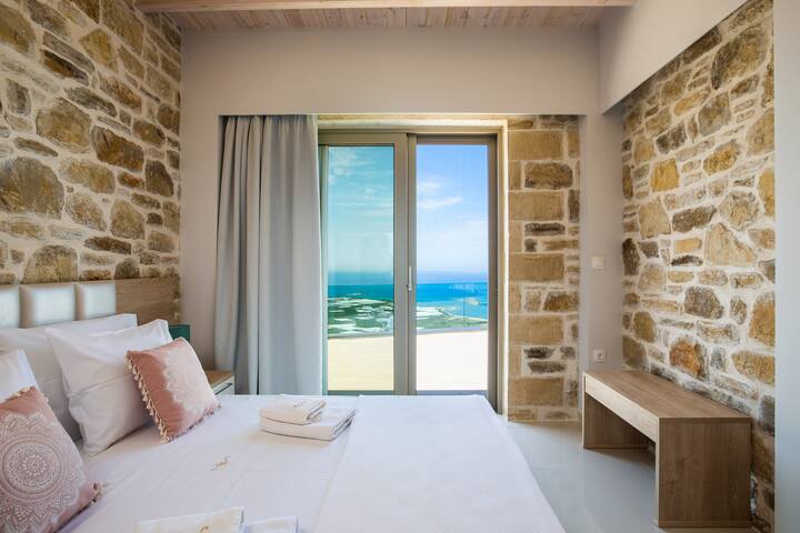 Villa Bonsai, pool, sea view, BBQ, luxury, quiet gallery image 5