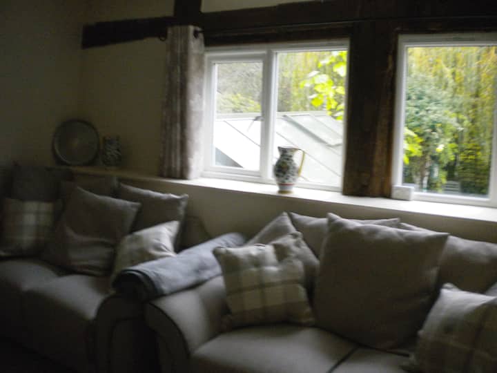 Beautiful Quiet Cosy Cottage In Eardisley - Herefordshire