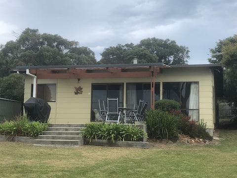 Greens Beach Family Holiday Home